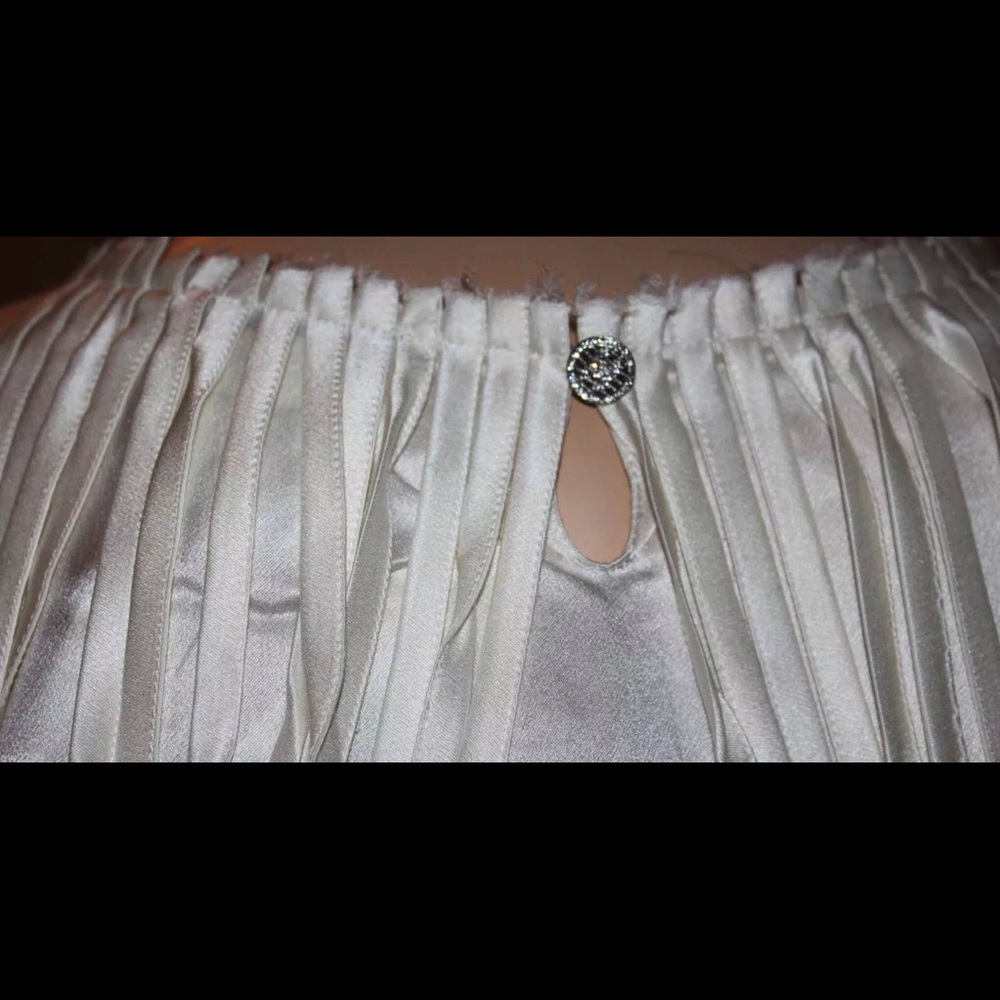 ❌SOLD❌CHANEL$3035 EXQUISITE RARE OFF WHITE BLOUSE TOP12CLOGO BUTTONS42 - Picture 4 of 6